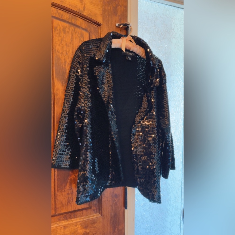 ๐ Black sequins jacket ๐ค๐ - Picture 4 of 6